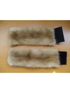 NEW ONE PAIR OF NATURAL PASTEL MINK FUR WRIST CUFFS SIZE 8.5" X  2.5"